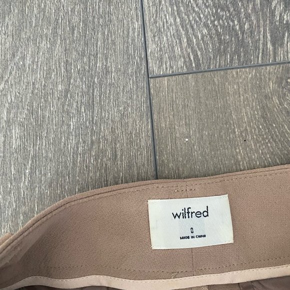 Aritzia Wilfred Trousers - Picture 4 of 4